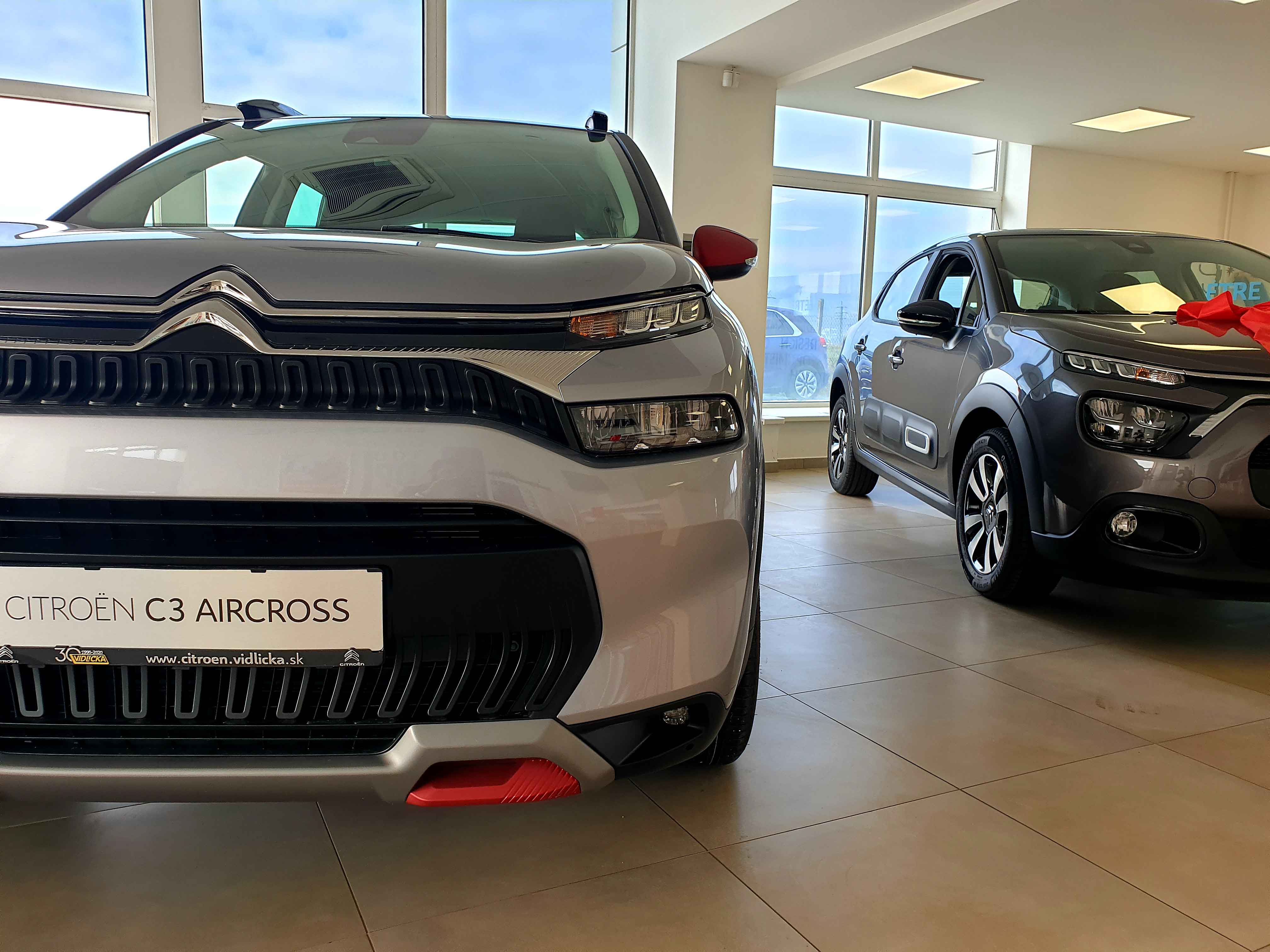 Nový Citroën C3 Aircross sivá ARTENSE