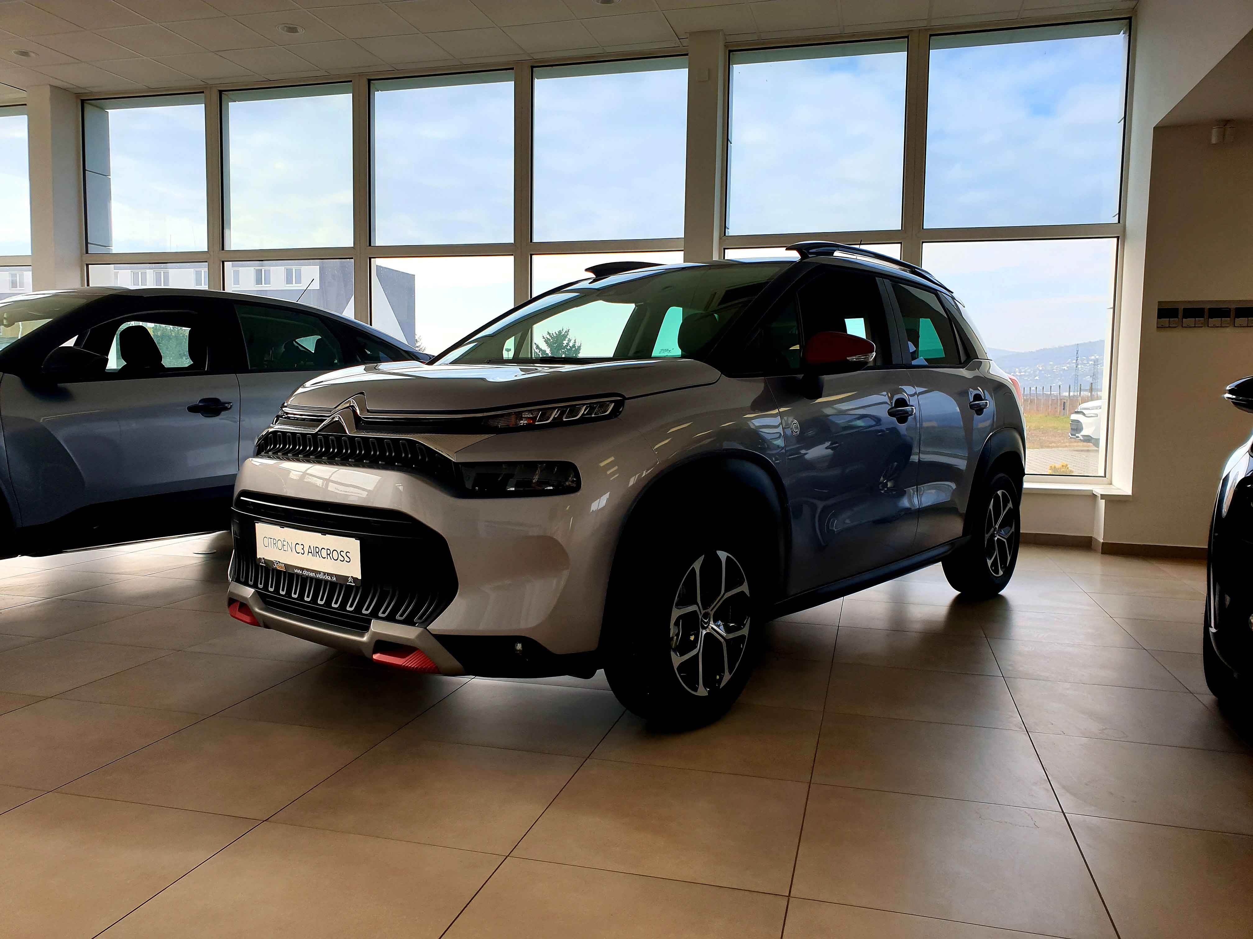 Nový Citroën C3 Aircross sivá ARTENSE